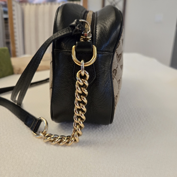Gucci Marmont Beige and Black Crossbody Bag with Gold Logo - Picture 10 of 14